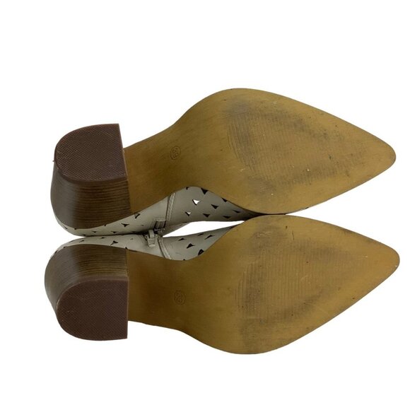 Corina Embossed Perforated Western Style Ankle Boots Women Sz EU39 US 8.5 Heeled - Picture 5 of 5